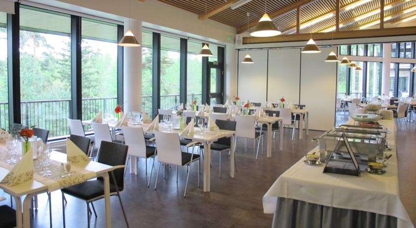 Majvik Congress Hotel Kirkkonummi Restaurante foto